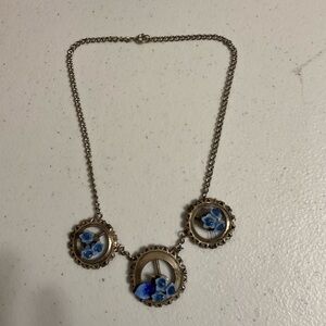 Elegant Blue Floral Pendant Necklace